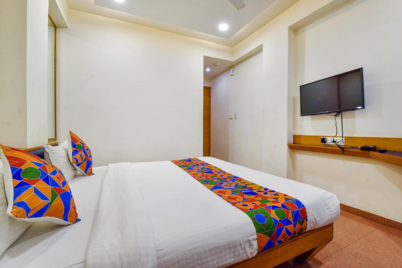 אחמדאבאד Fabhotel Prime Grand Unity, Changodar מראה חיצוני תמונה