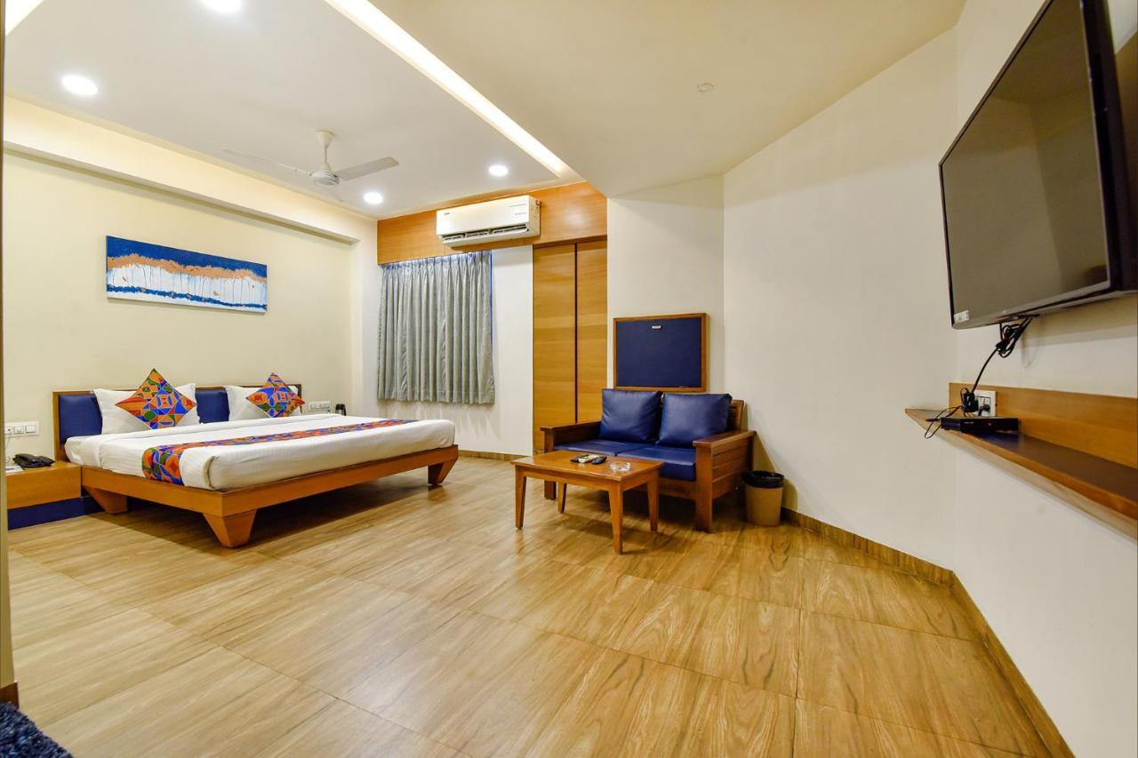 אחמדאבאד Fabhotel Prime Grand Unity, Changodar מראה חיצוני תמונה